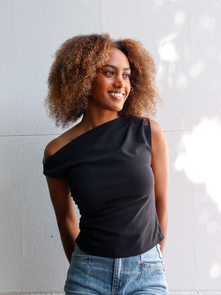 DELARA DRAPE