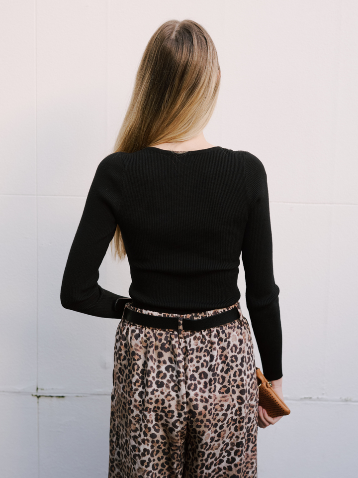 LIGHT V-NECK KNIT