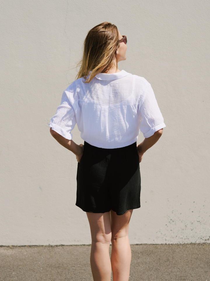 CRISP SHORT