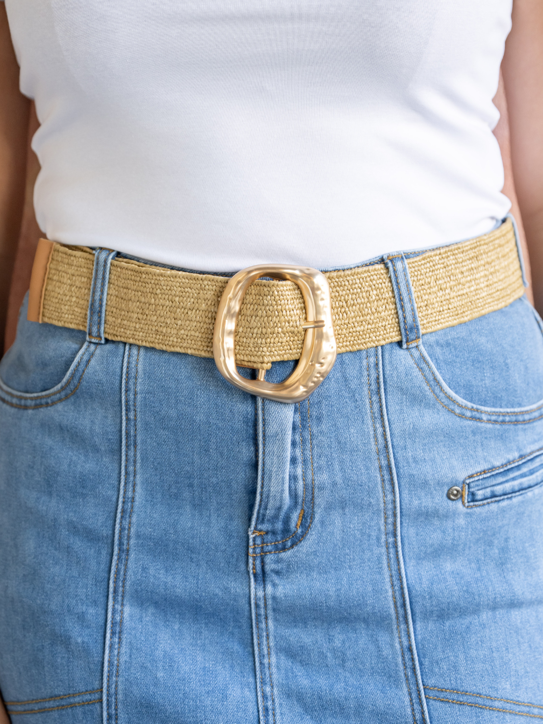 SCULPTURAL WOVEN BELT