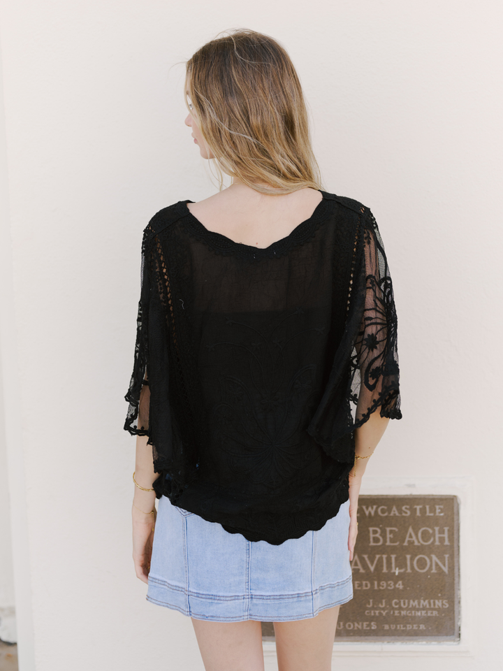 MARIA LACE TOP