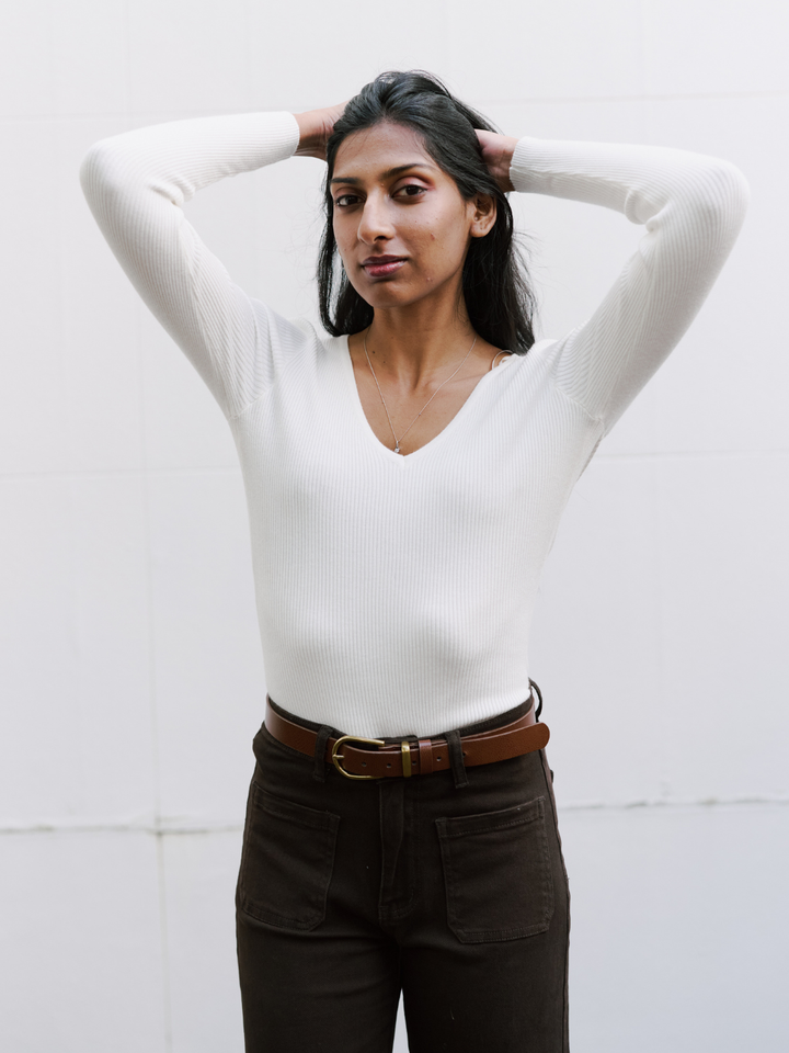 LIGHT V-NECK KNIT