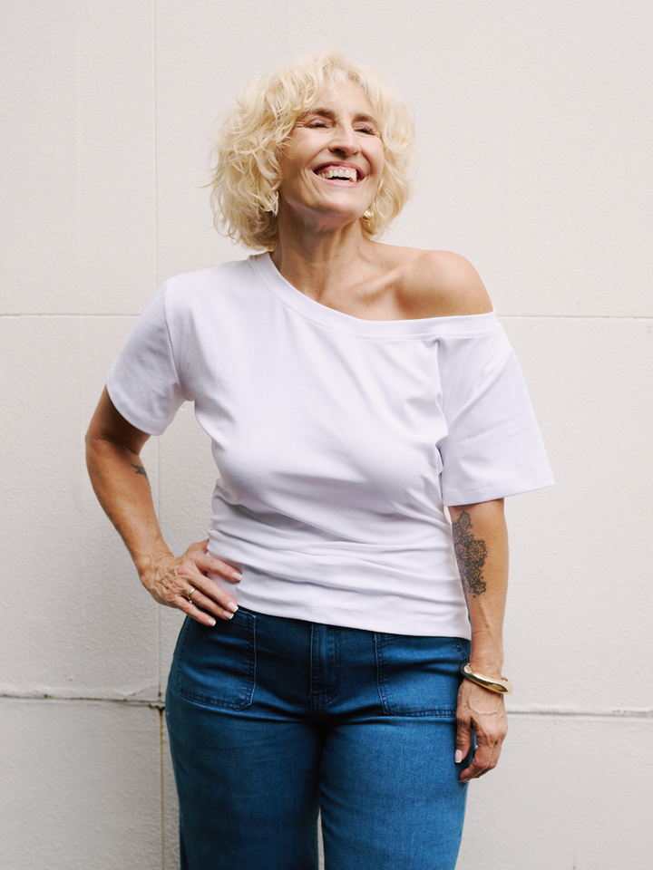 ONE SHOULDER TEE