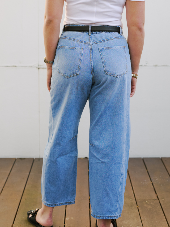 BARREL JEAN
