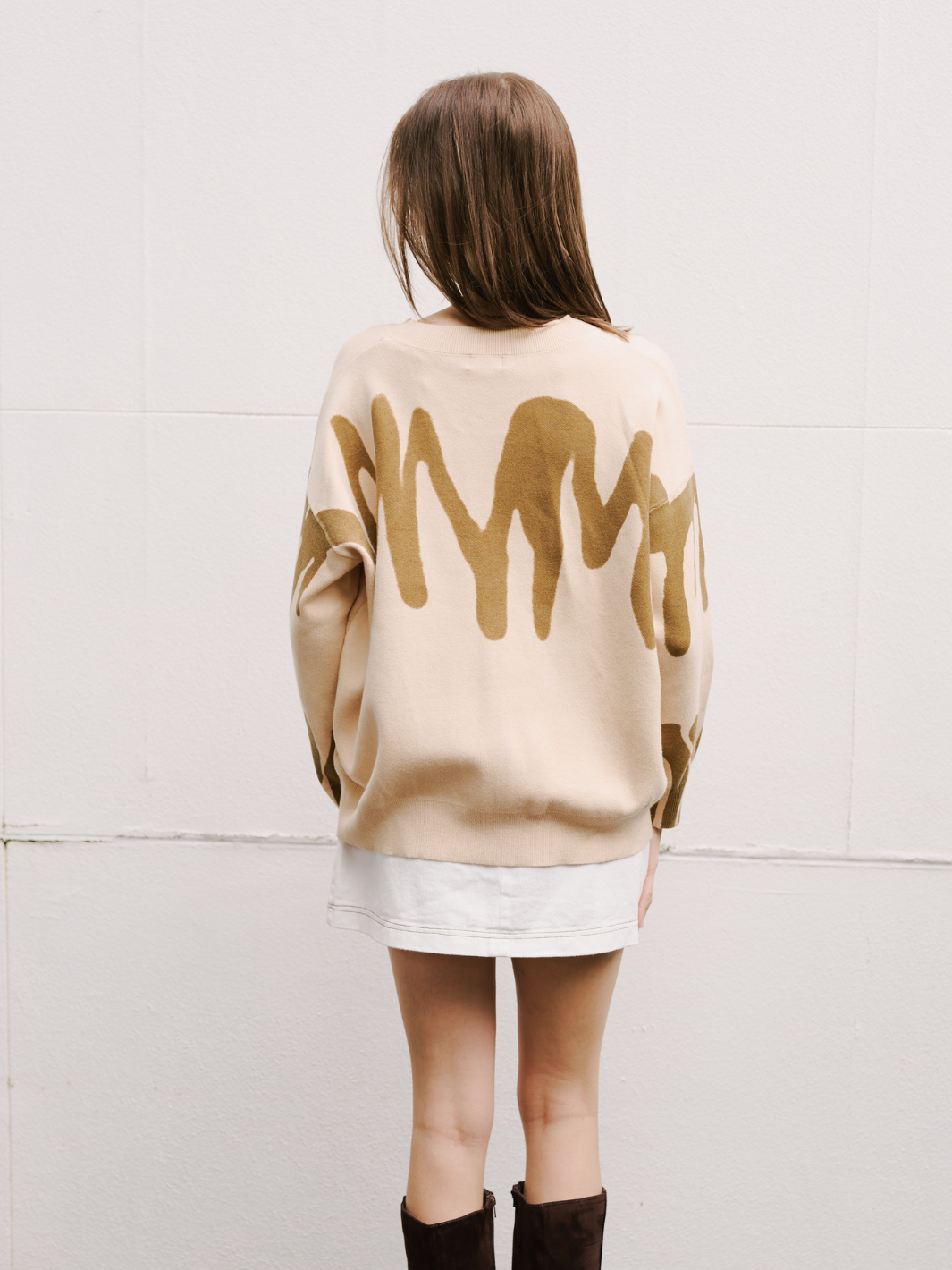 Beige Long Sleeves Cropped Graff Knit